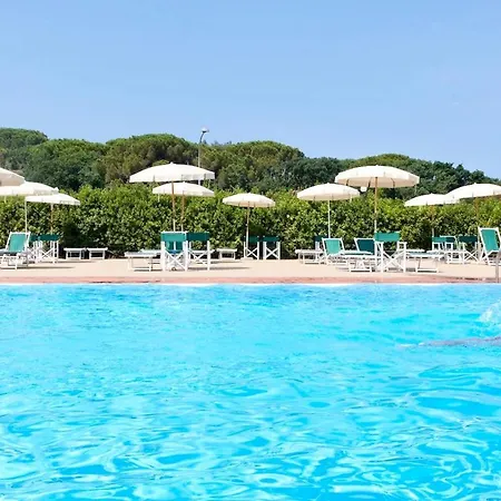 Isa-apartments 4 Beds In With Swimming-pool In San Vincenzo, Just 600 Meters From The Sea * San Vincenzo